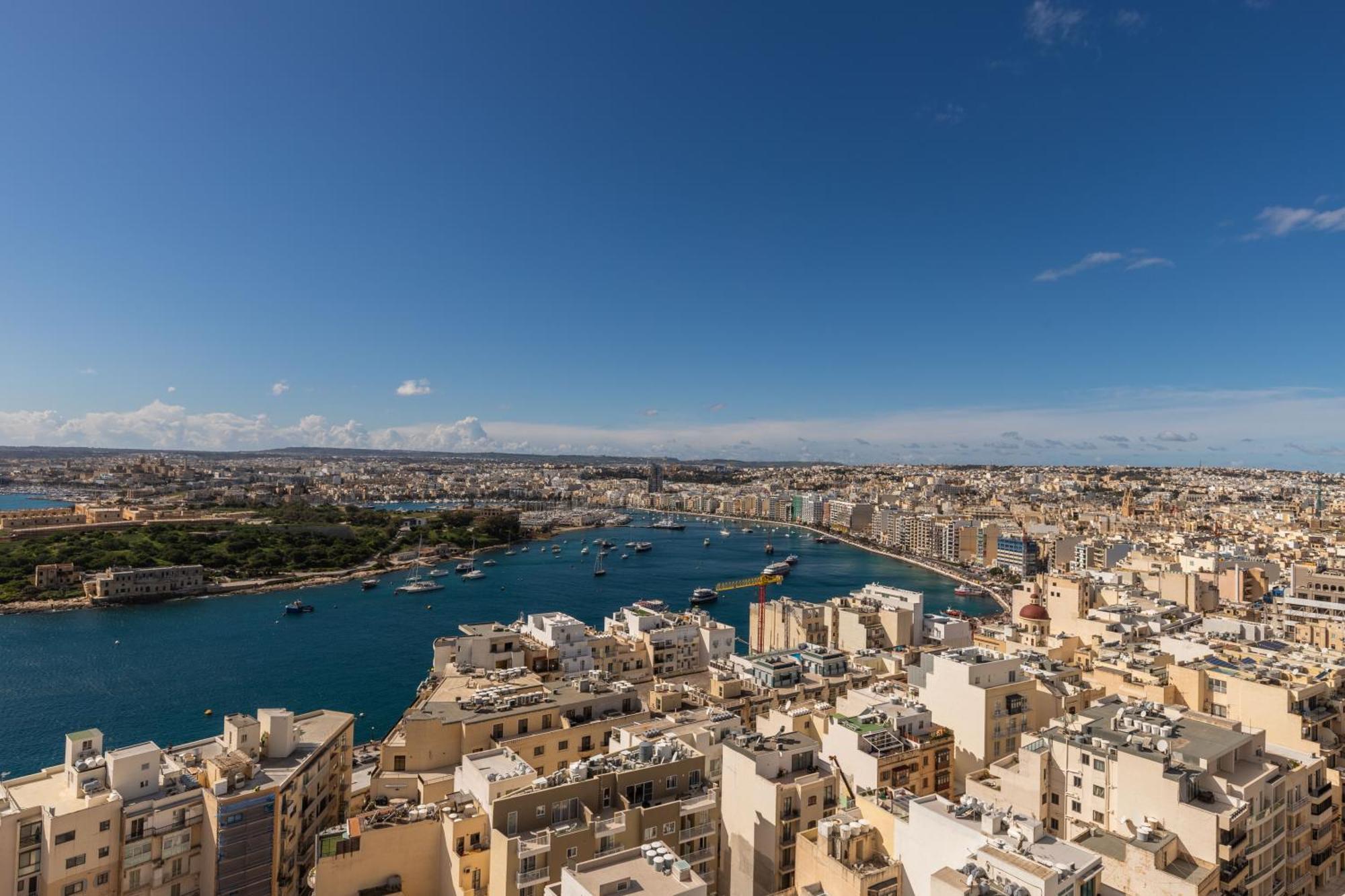 Malta - Best Panoramic Penthouse Lägenhet Sliema Exteriör bild